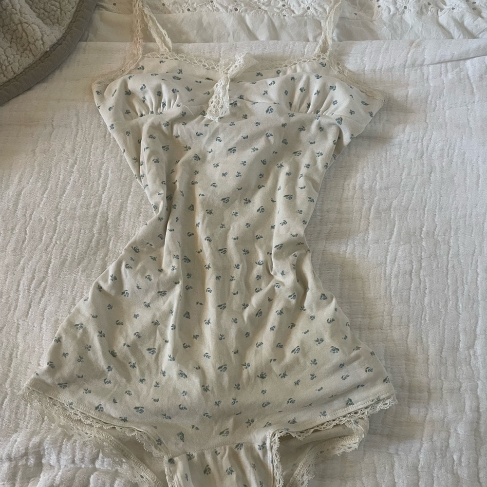 Edikted Floral Lace Trim Sleepwear